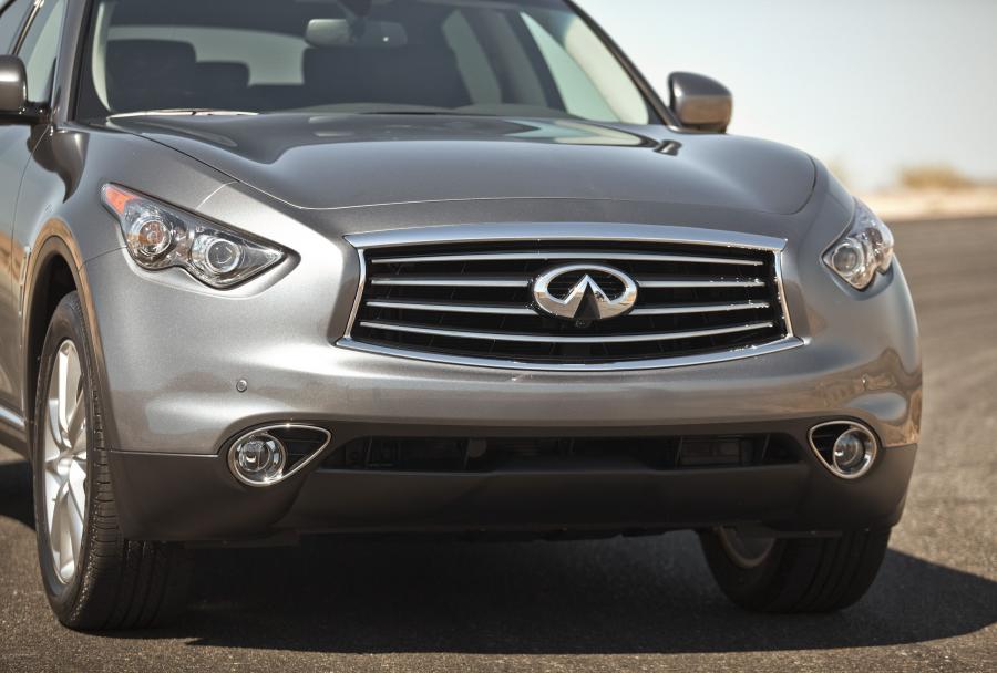  Infiniti FX35 2012 года  (фото 8 из 14)